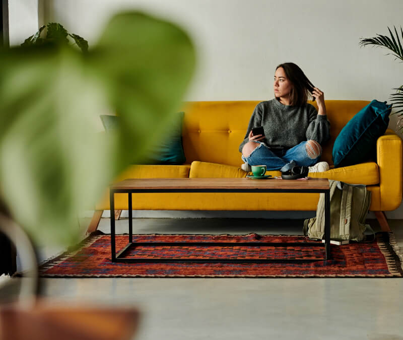 How to detect hidden cameras (5 methods to identify them)